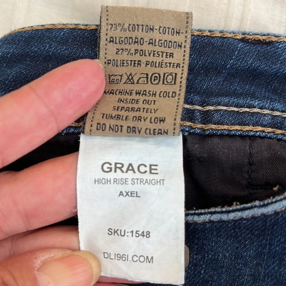 DL1961 Grace High Rise Straight Jeans New Condition - Picture 15 of 15